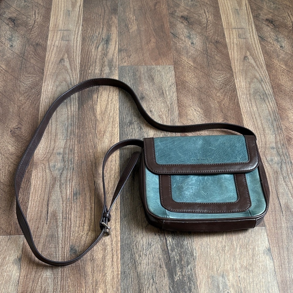 TIGNANELLO Crossbody Leather Teal Turquoise with Brown Trim Purse